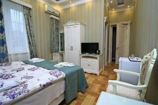 Отель Гостиница Аната Тбилиси Классический номер с кроватью размера «king-size»-3